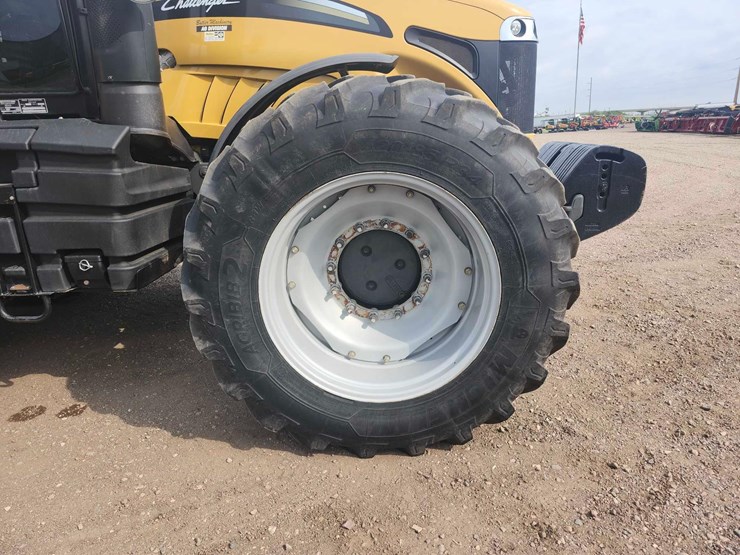 2012-challenger-mt645d-image-23