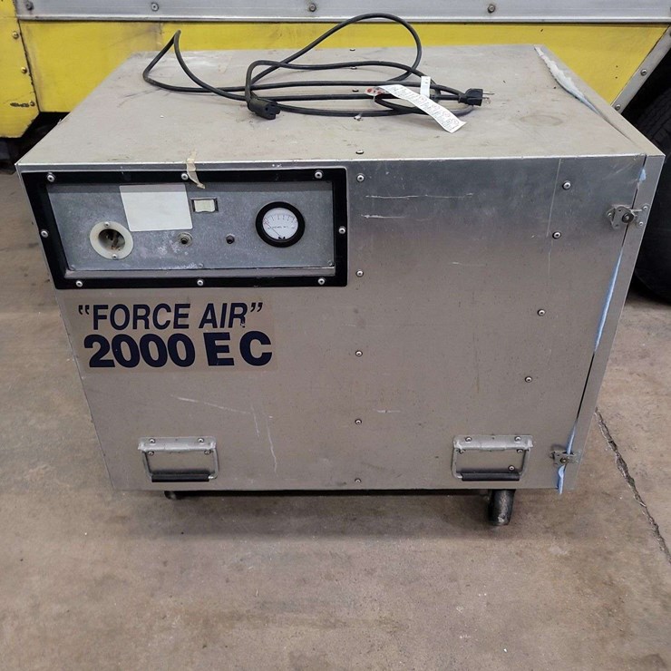 Force Air 2000 EC Air Scrubber..