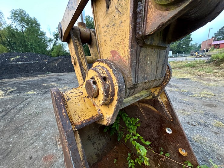 caterpillar-325l-image-55