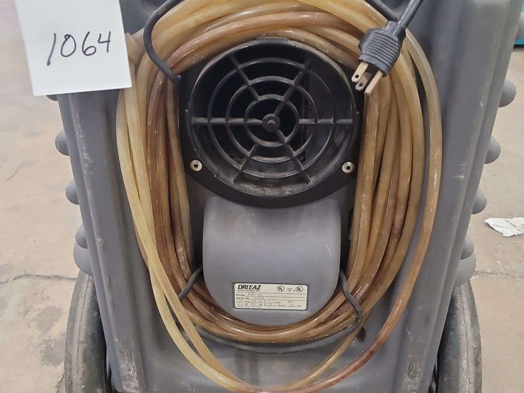 dri-eaz-drizair-1200-dehumidifier..model:f203-sm..total-hrs:-4375.9-image-4