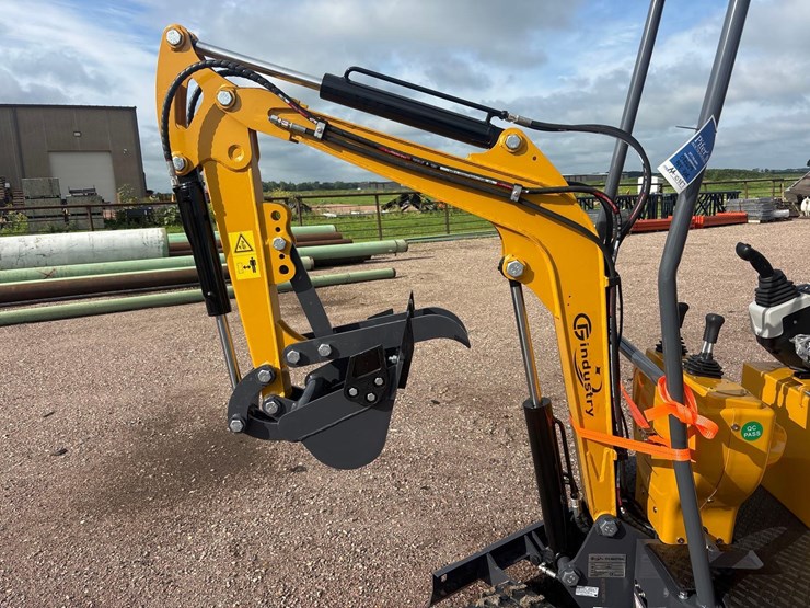 unused-2025-cfg-mx12rx-mini-excavator-image-7