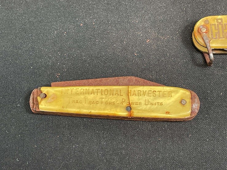 (4)-ih-pocket-knives-image-7