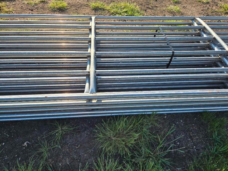 6-bar-continuous-panels-image-4
