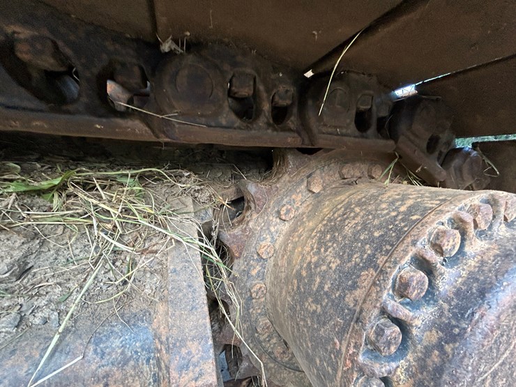 caterpillar-325l-image-9