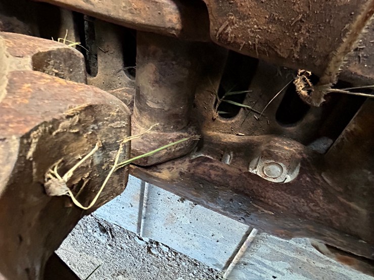 caterpillar-325l-image-14