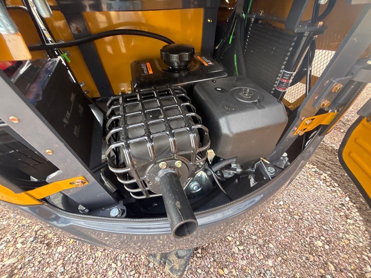 unused-2025-cfg-qk18r-mini-excavator-image-13