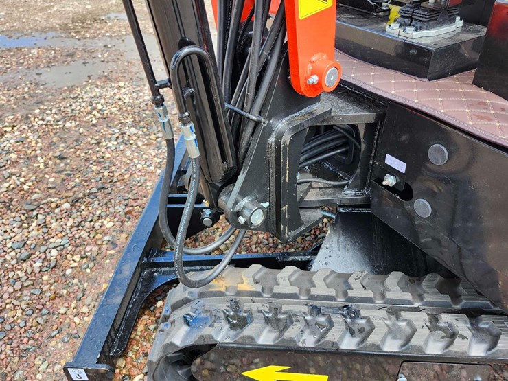 unused-2025-cfg-nt18k-mini-excavator-image-13