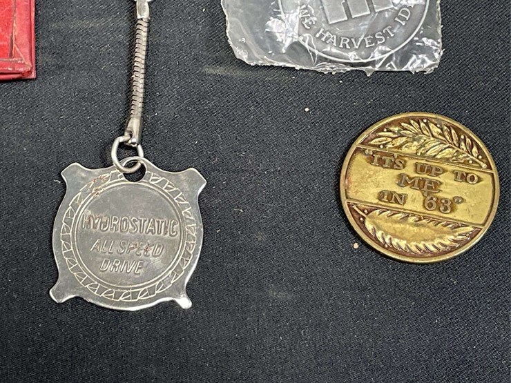(4)-ih-coin-+-key-chains-image-2