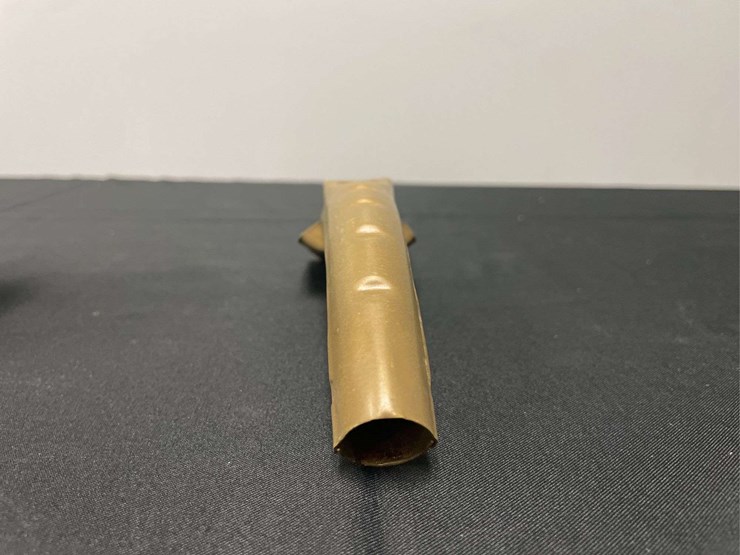 (2)-ih-oil-can-and-oil-can-spout-image-6