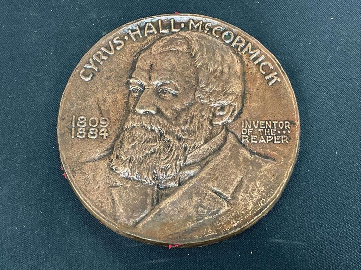 cyrus-mccormick-medallion-image-1