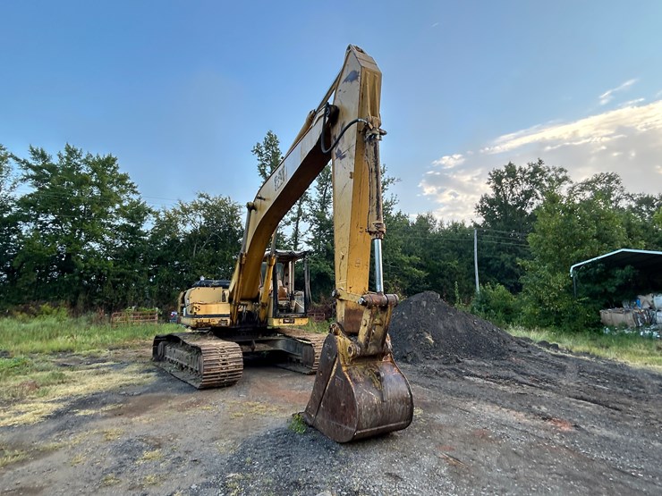 caterpillar-325l-image-2