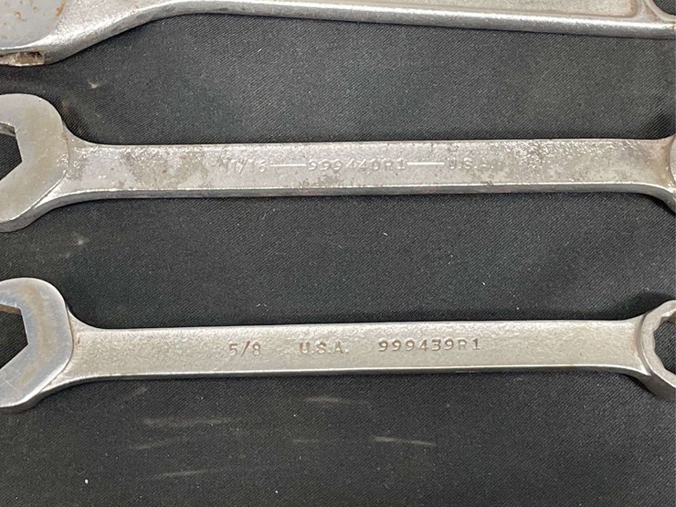 (5)-ih-wrenches-image-6