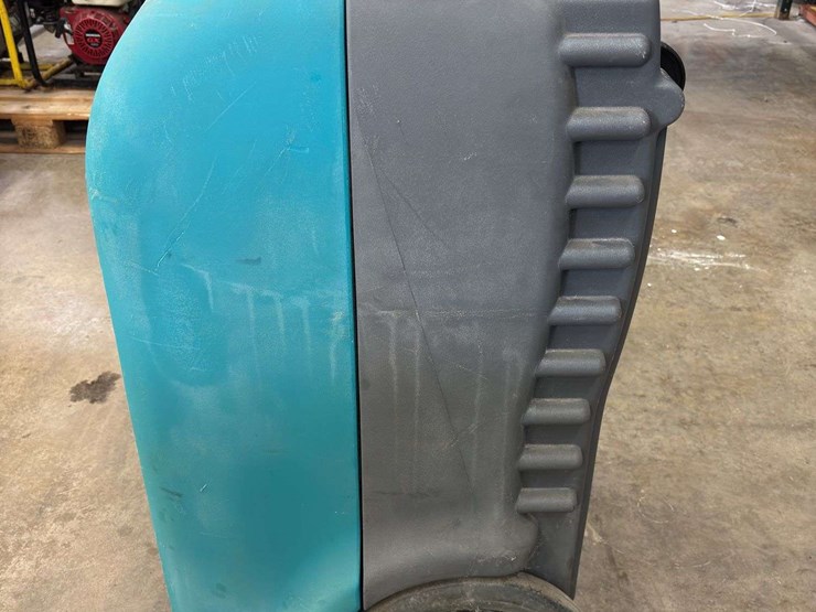 drizair-lgr-2000-low-grain-refrigerant-dehumidifier…model:-f232-sm…hrs:-1926.6-image-4