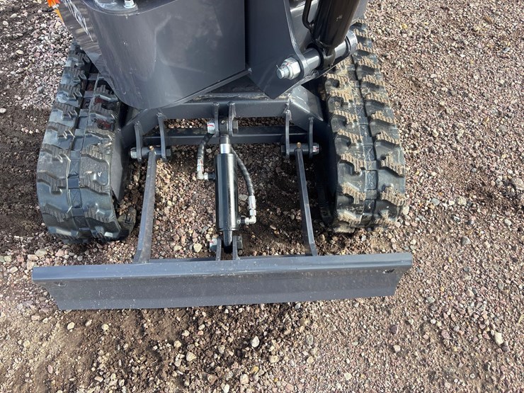 unused-2025-cfg-mx12rx-mini-excavator-image-8