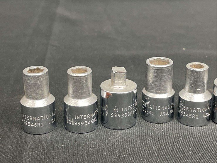 (9)-ih-sockets-image-2