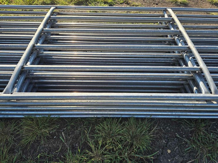 6-bar-continuous-panels-image-6