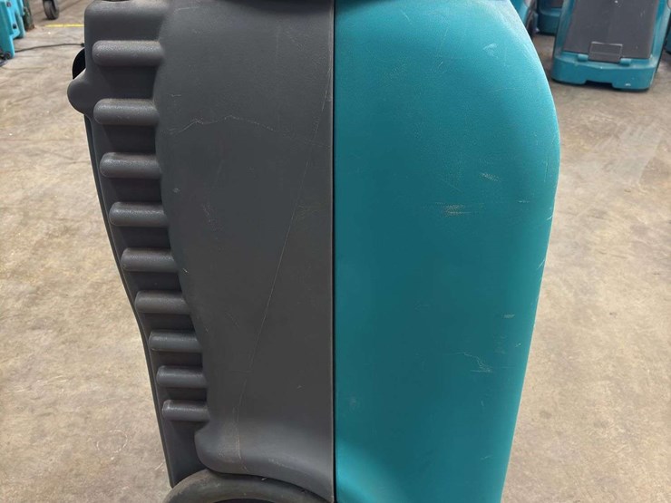 drizair-lgr-2000-low-grain-refrigerant-dehumidifier…model:-f232-sm…hrs:-3194.4-image-2