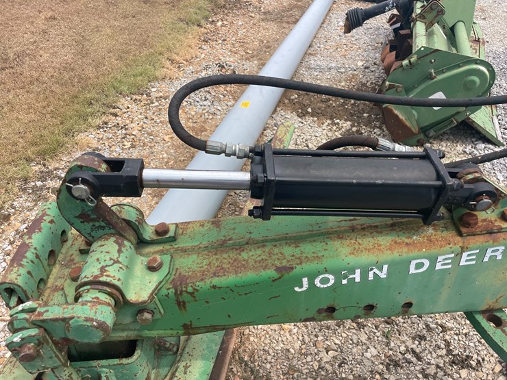 john-deere-115-image-10