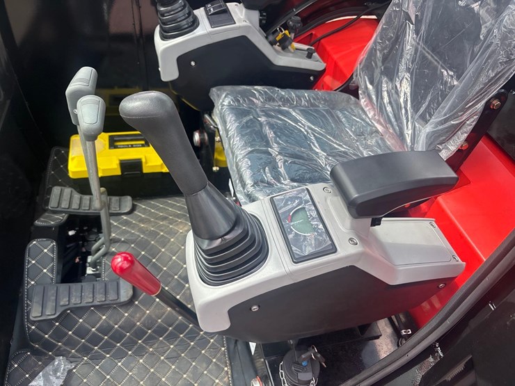 unused-2025-cfg-qnt50r-mini-excavator-image-13