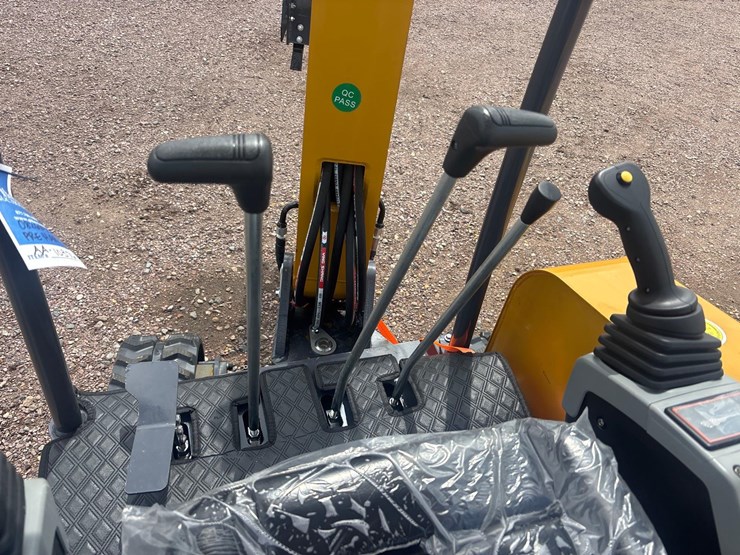 unused-2025-cfg-mx50r-mini-excavator-image-10