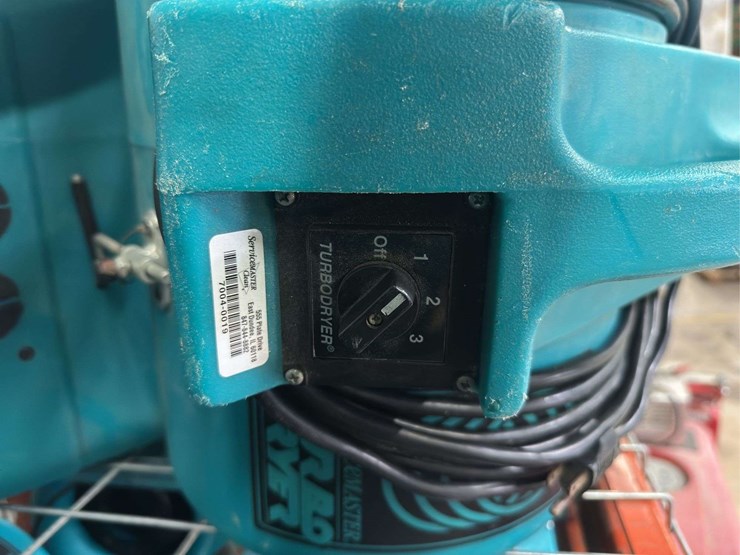 (2)-service-master-turbo-dryers-image-2