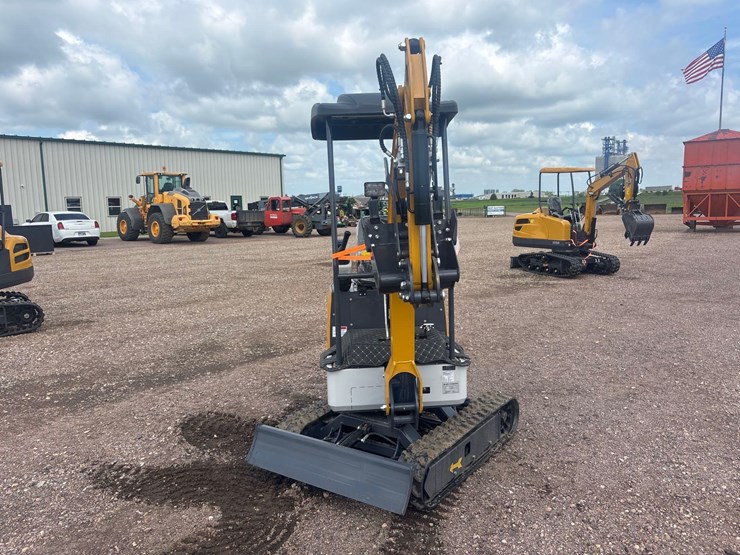 unused-2025-cfg-xz20r-mini-excavator-image-2