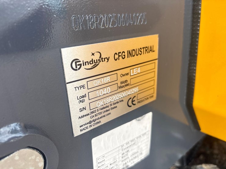 unused-2025-cfg-qk18r-mini-excavator-image-15