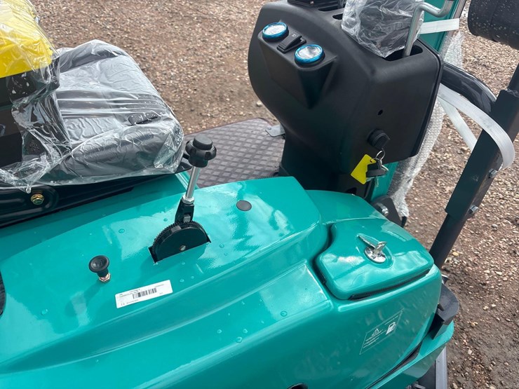 unused-2025-cfg-qk16r-mini-excavator-image-11