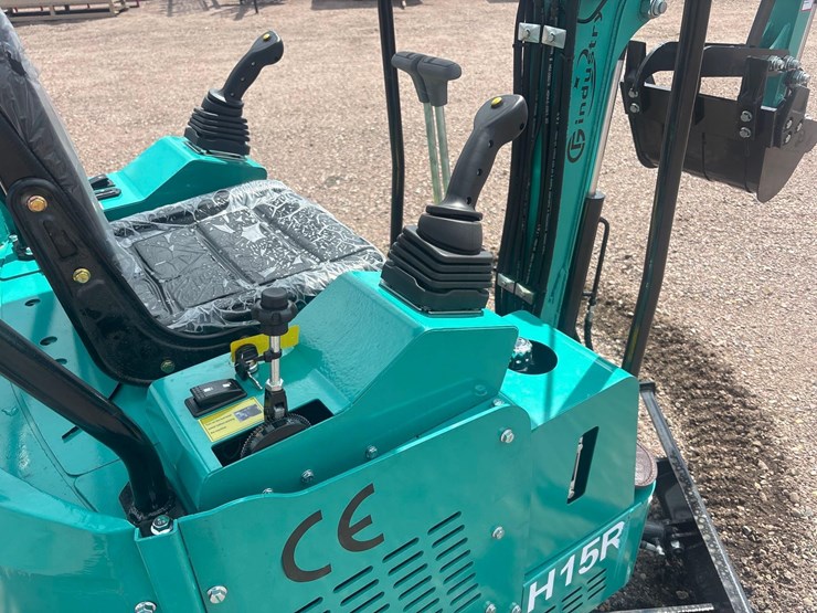 unused-2025-cfg-h15r-mini-excavator-image-12