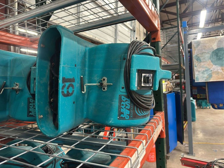 (2)-service-master-turbo-dryers-image-3