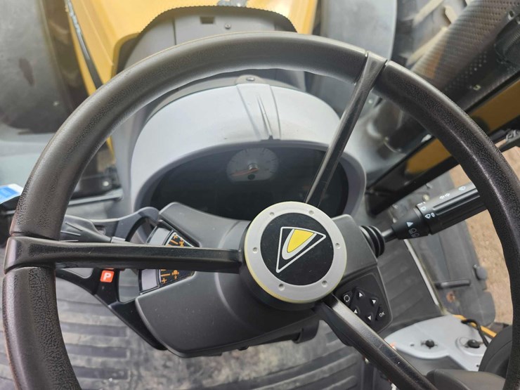 2012-challenger-mt645d-image-36