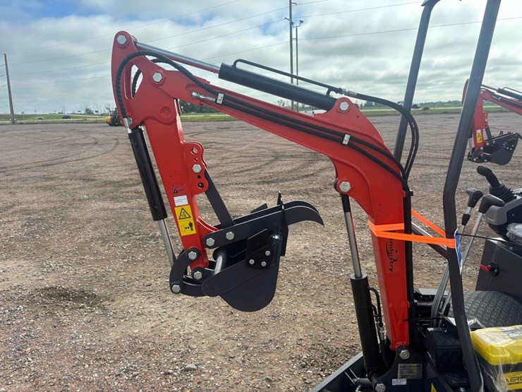 unused-2025-cfg-mx15rx-mini-excavator-image-5