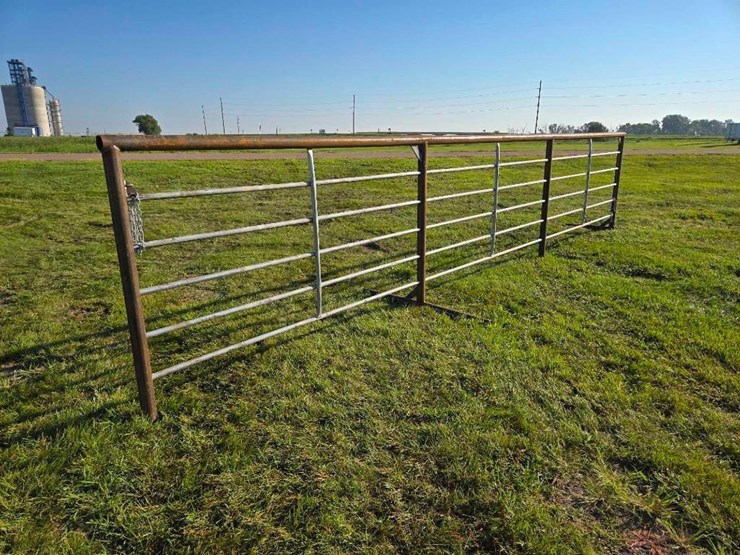 free-standing-panel-image-1