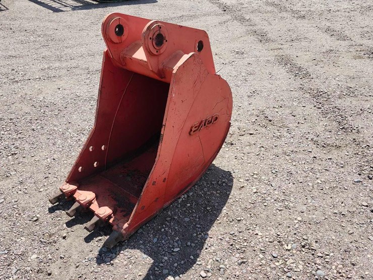 esco-excavator-bucket-image-1