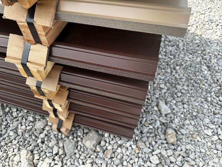 (25)-brown-pole-barn-siding-image-5
