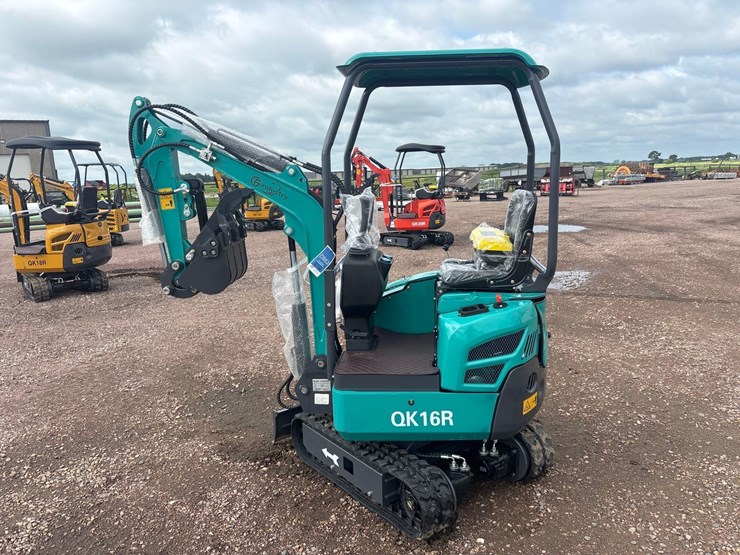 unused-2025-cfg-qk16r-mini-excavator-image-1