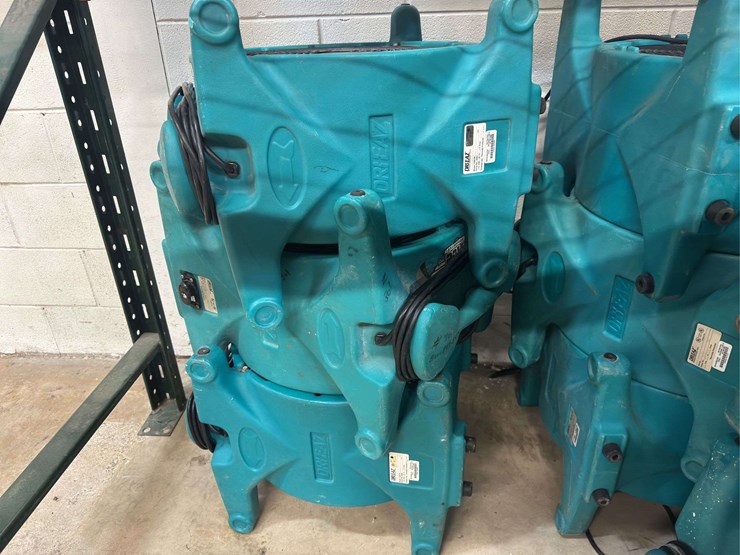 (3)-service-master-ace-turbo-dryers-image-6