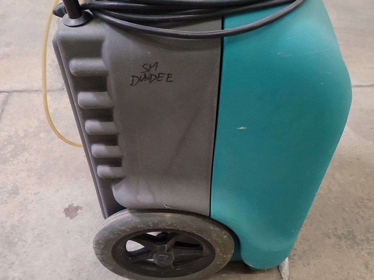dri-eaz-drizair-1200-dehumidifier-total-hrs:-3906-image-4