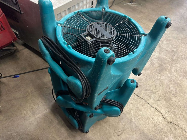 (3)-service-master-ace-turbo-dryers-image-3