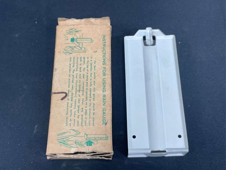 ih-rain-gauge-nib-image-3