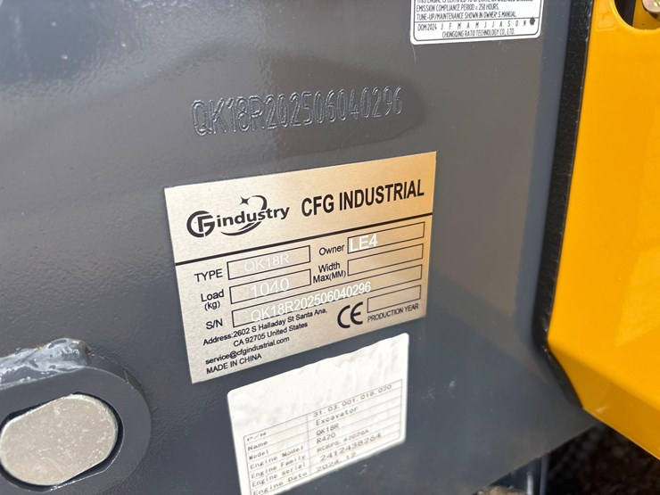 unused-2025-cfg-qk18r-mini-excavator-image-14