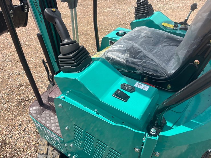 unused-2025-cfg-h15r-mini-excavator-image-11