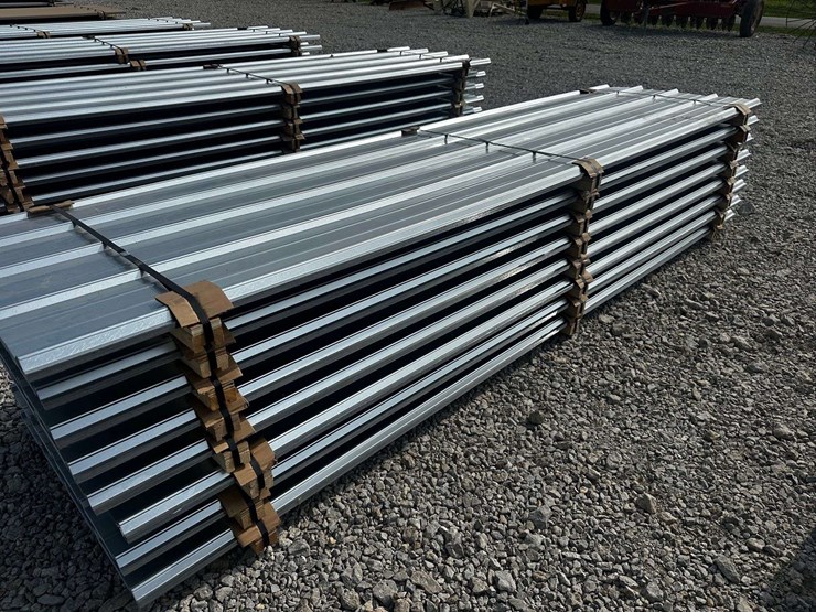 (25)-galvanized-pole-barn-siding-image-2