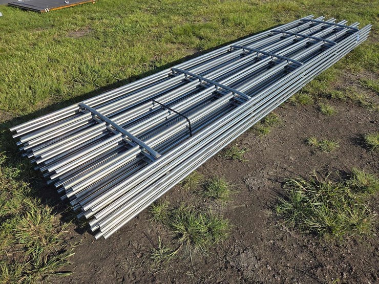 6-bar-continuous-panels-image-4