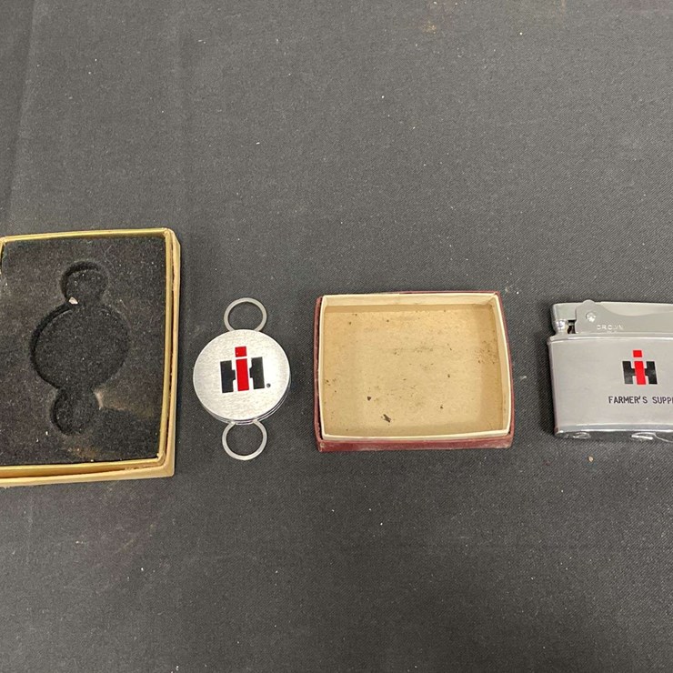 (2) IH Lighter + Key Chain NIB