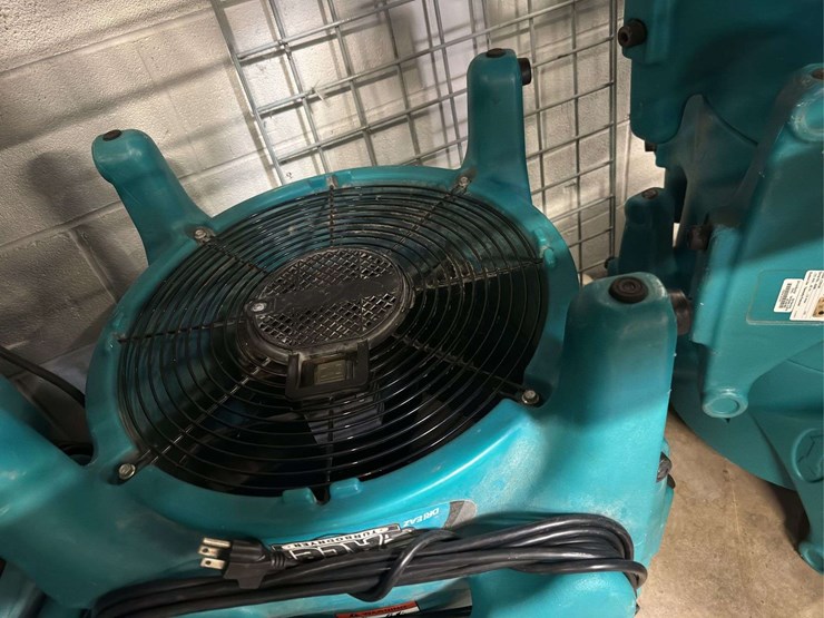 (2)-service-master-ace-turbo-dryers-image-2