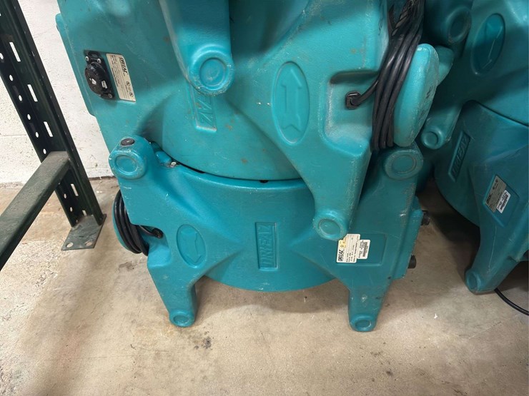 (3)-service-master-ace-turbo-dryers-image-3