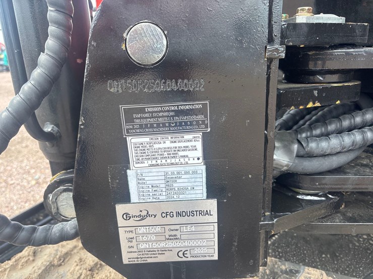 unused-2025-cfg-qnt50r-mini-excavator-image-15