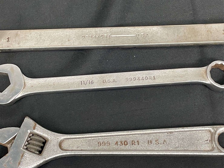 (5)-ih-wrenches-image-5