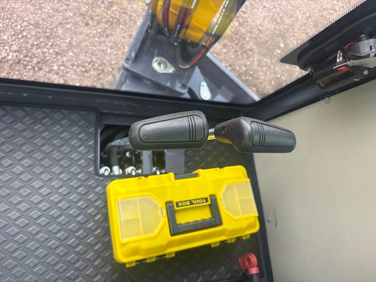 unused-2025-cfg-my50r-mini-excavator-image-11